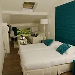 Szálloda Quai Des Pontis 3*