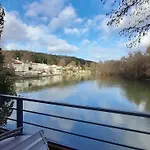 Quai Des Pontis Hotel