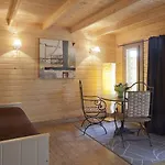 Szálloda Quai Des Pontis 3*