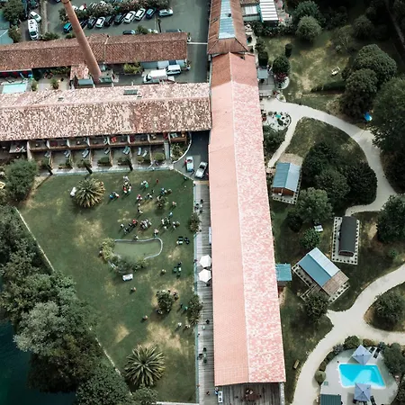 Отель Quai Des Pontis 3*