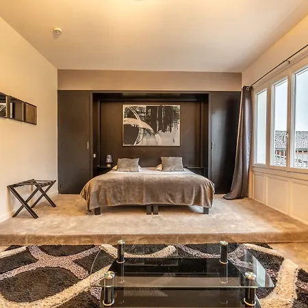 Quai Des Pontis 3* Cognac