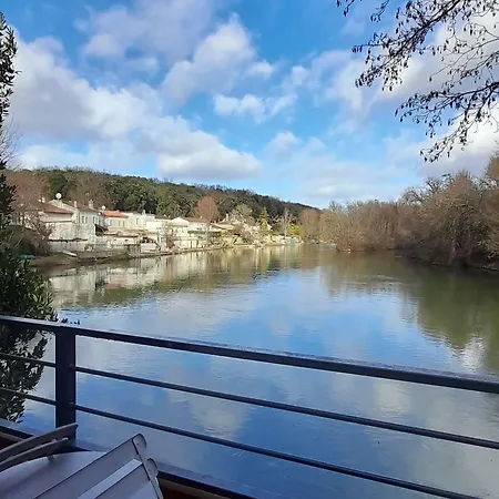 Quai Des Pontis Hotel