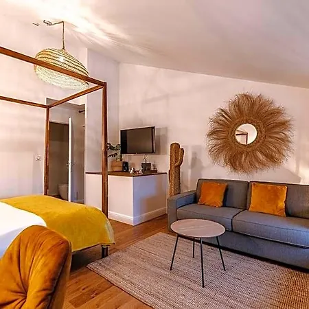 Quai Des Pontis 3* Cognac