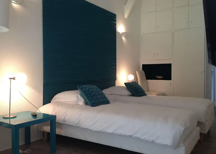 Hotel Quai Des Pontis