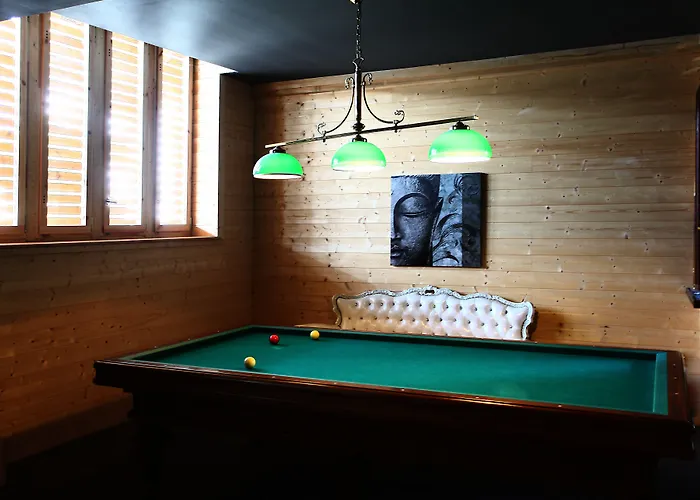 Quai Des Pontis Hotel