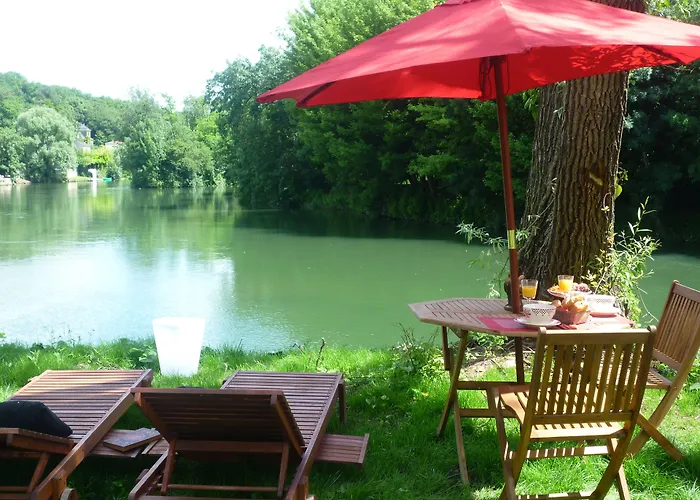 Hotel Quai Des Pontis 3*