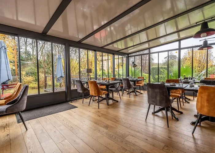 Quai Des Pontis Hotel 3*