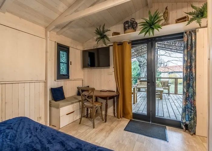 Hotel Quai Des Pontis