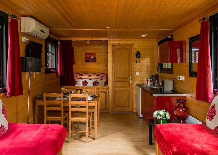 Hotel Quai Des Pontis 3*